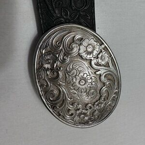 Vintage Women’s Tony Lama Black Leather Belt Floral Silver Buckle